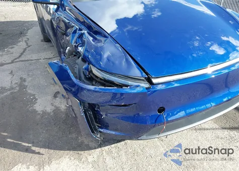 2026 Tesla Model Y Long Range Dual Motor All-Wheel Drive/Long Range Launch Series из США, поврежденный, VIN 7SAYGDEEXTA501042